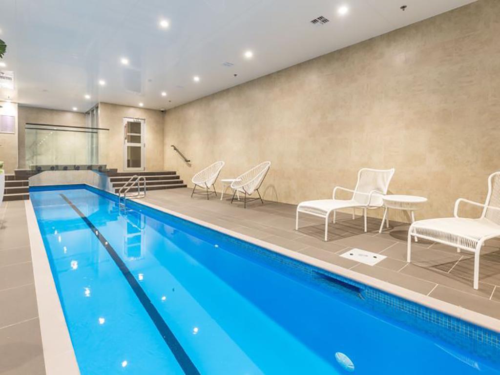 Brand New Apartment With Pool & Gym Оукланд Екстериор снимка