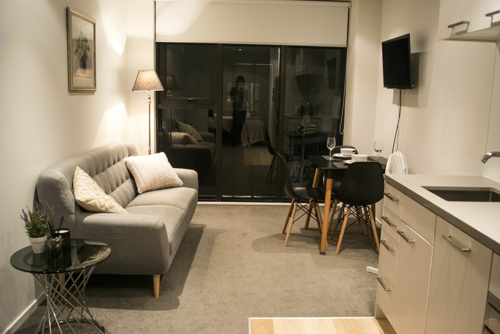 Brand New Apartment With Pool & Gym Оукланд Екстериор снимка